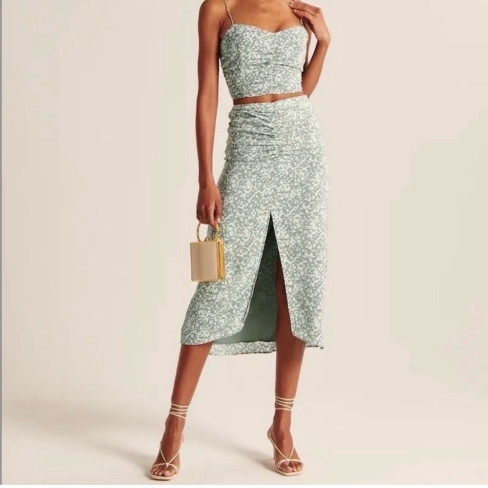 Abercrombie & Fitch Sage Green Floral Midi Skirt with Front Slit